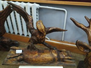 В музее народного творчества начала работать выставка деревянной скульптуры «…Сделаны в дереве секирою и ножом»