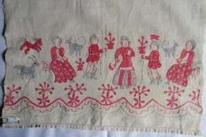 Образец русской тамбурной вышивки в фондах Пензенского краеведческого музея