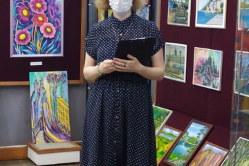 В Музее народного творчества открылась персональная выставка вышитых картин Марии Евгеньевны Захаровой «Как прекрасен этот мир»