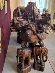 Представленные в Музее народного творчества деревянные скульптуры Р.Ф. Кочурина вызывают неизменный интерес у посетителей