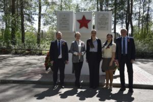 9 мая 2022 года Губернатор Пензенской области Олег Мельниченко и почётные гости из делегации Республики Беларусь возложили цветы к мемориалу «Селикса»